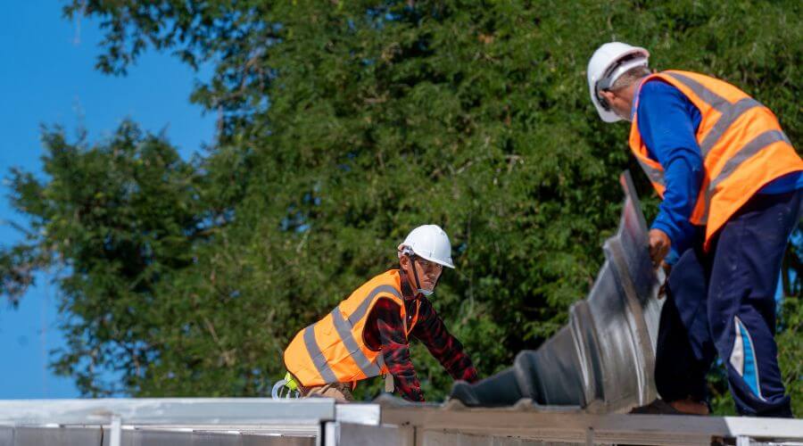 Professional residential roofers in Fanrock, WV